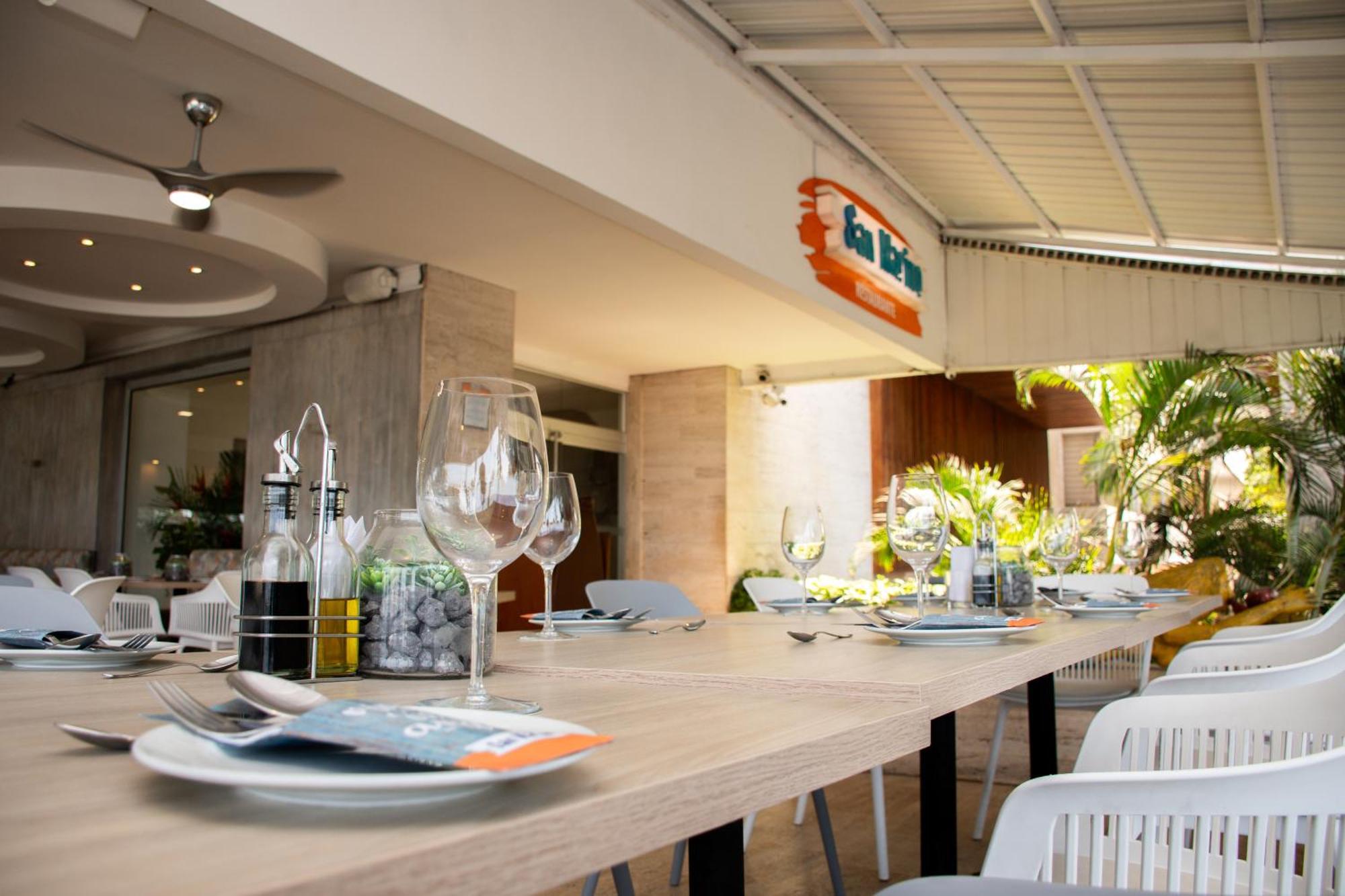 Hotel Capilla Del Mar Cartagena Exterior photo Restaurant in Marbella