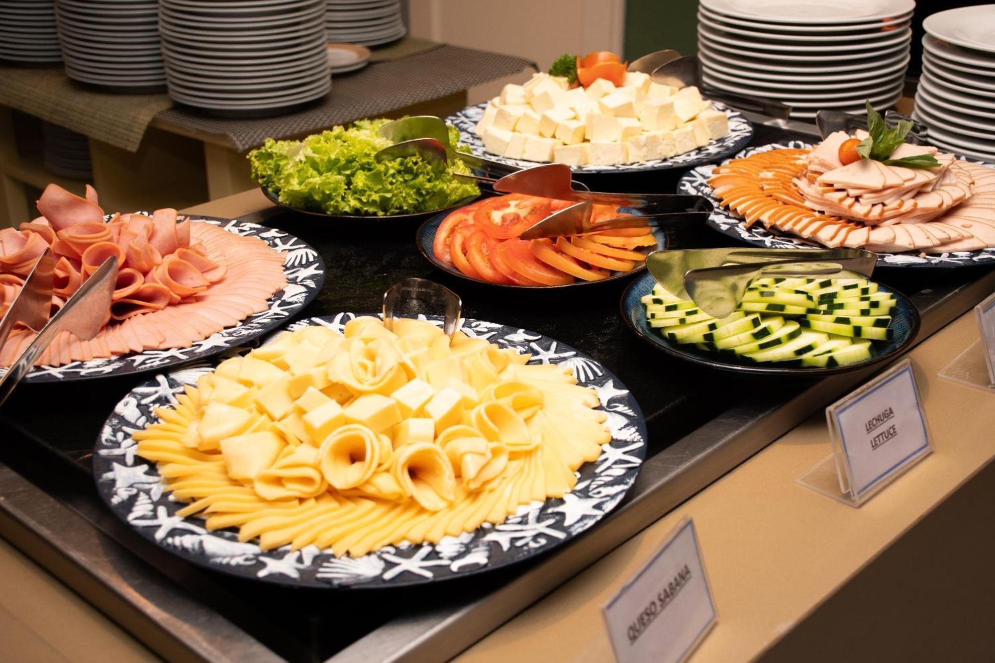 Hotel Capilla Del Mar Cartagena Exterior photo A cheese platter