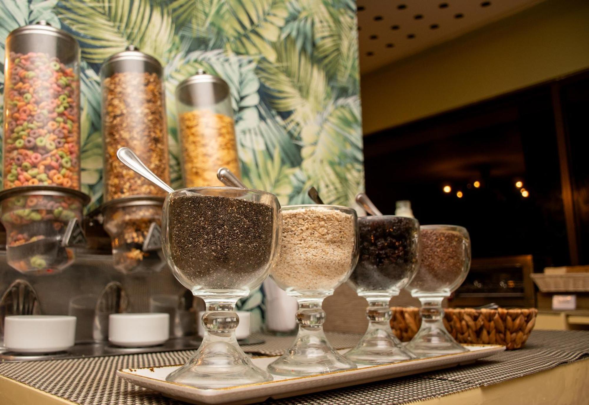 Hotel Capilla Del Mar Cartagena Exterior photo A selection of spices at a restaurant