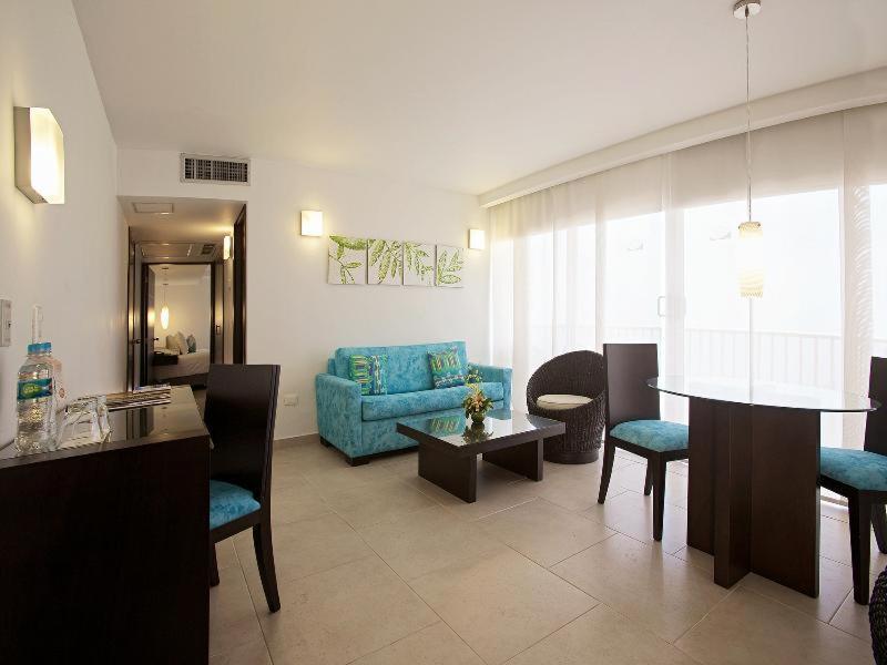 Hotel Capilla Del Mar Cartagena Room photo Living room